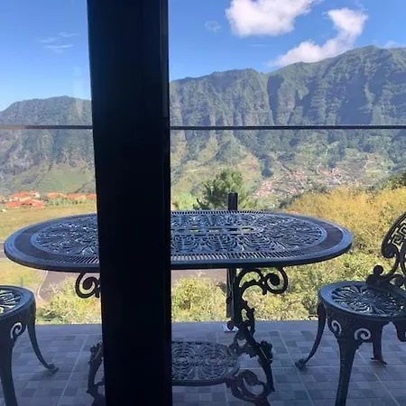 Ginjas Mountain Apartment São Vicente