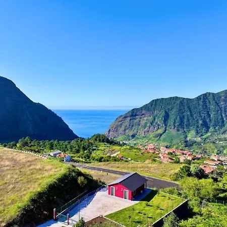 Ginjas Mountain * Сан-Висенти