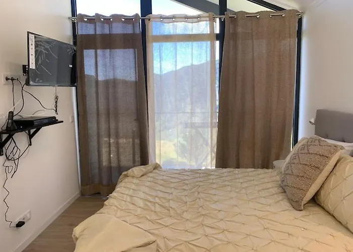 Апартаменты Ginjas Mountain